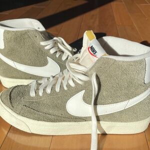 Women’s 9.5 Nike Olive Green High Tops